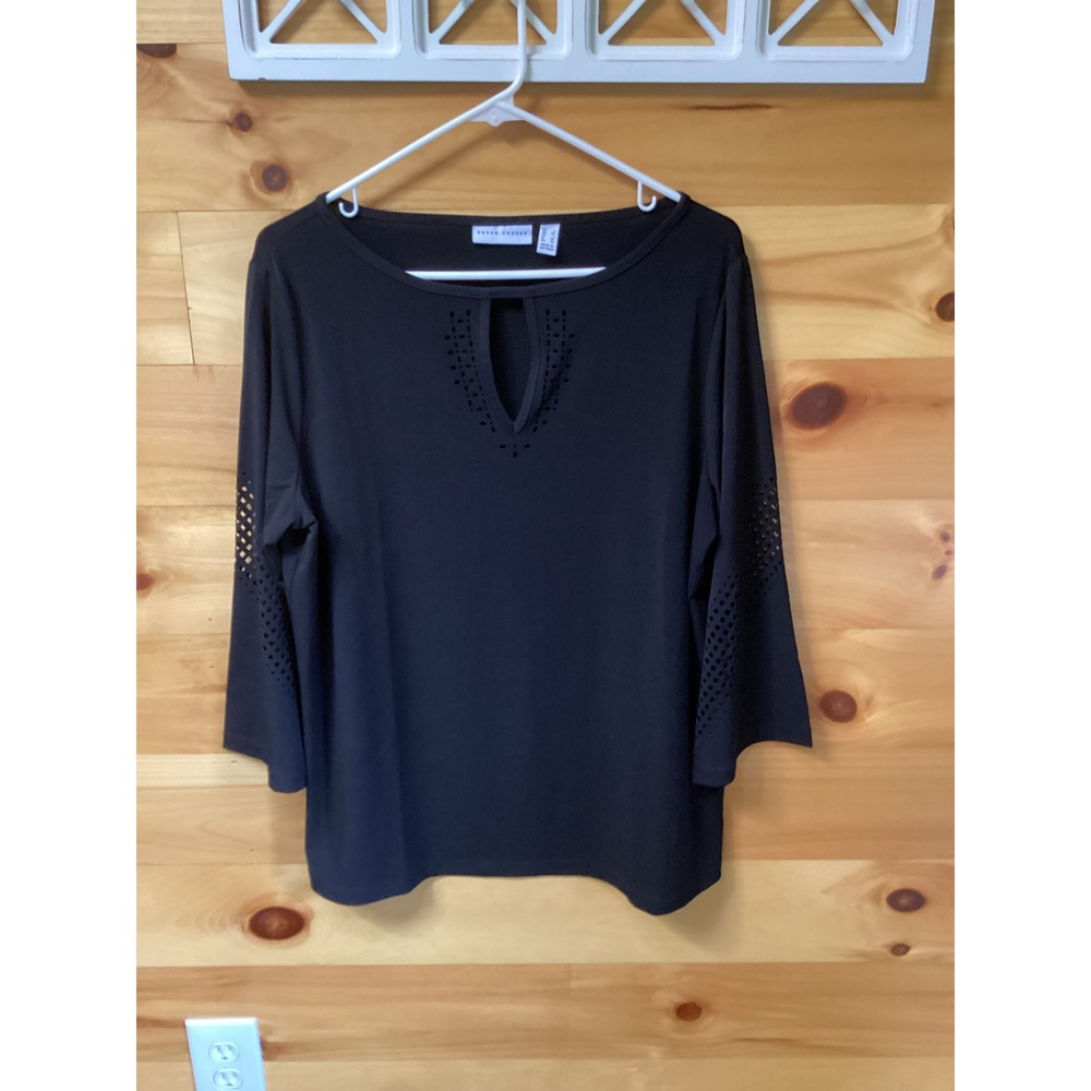 Susan Graver Black Liquid Knit Laser Cut Eyelet Keyhole 3/4 Sleeve Top Womens L